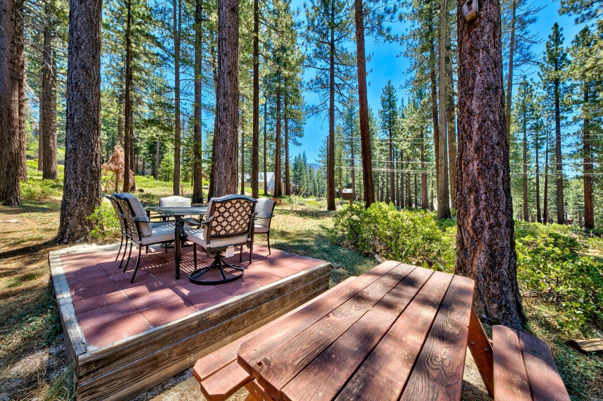 Family Hiker's Haven: Forested 3br Pets * South Lake Tahoe