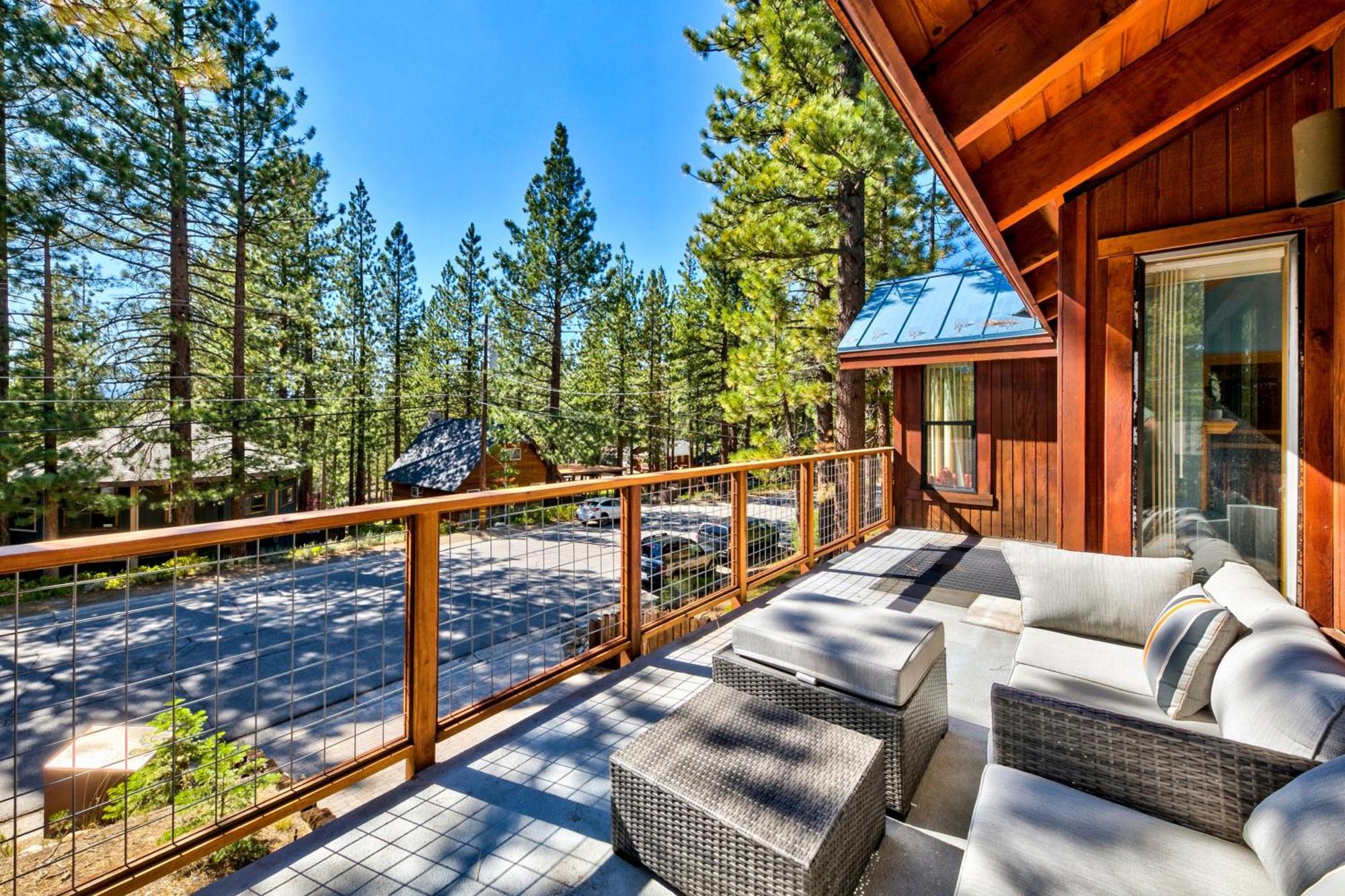 Family Hiker's Haven: Forested 3br Pets Holiday home