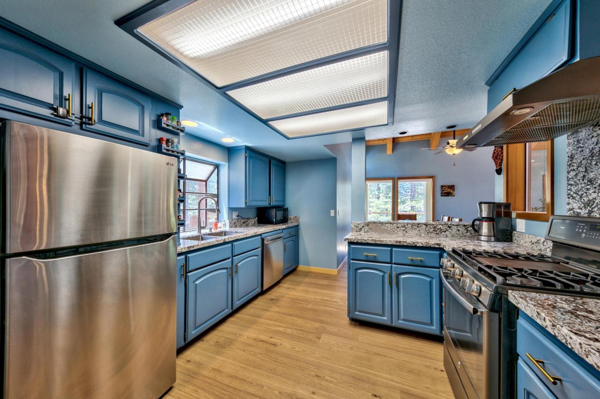 Family Hiker's Haven: Forested 3br Pets Holiday home