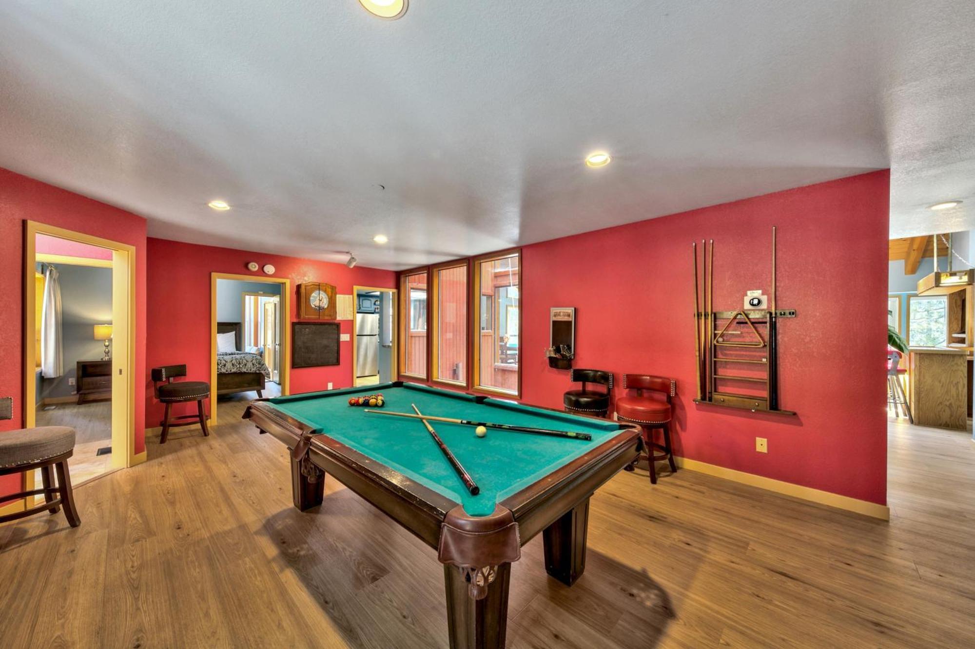 Family Hiker's Haven: Forested 3br Pets *