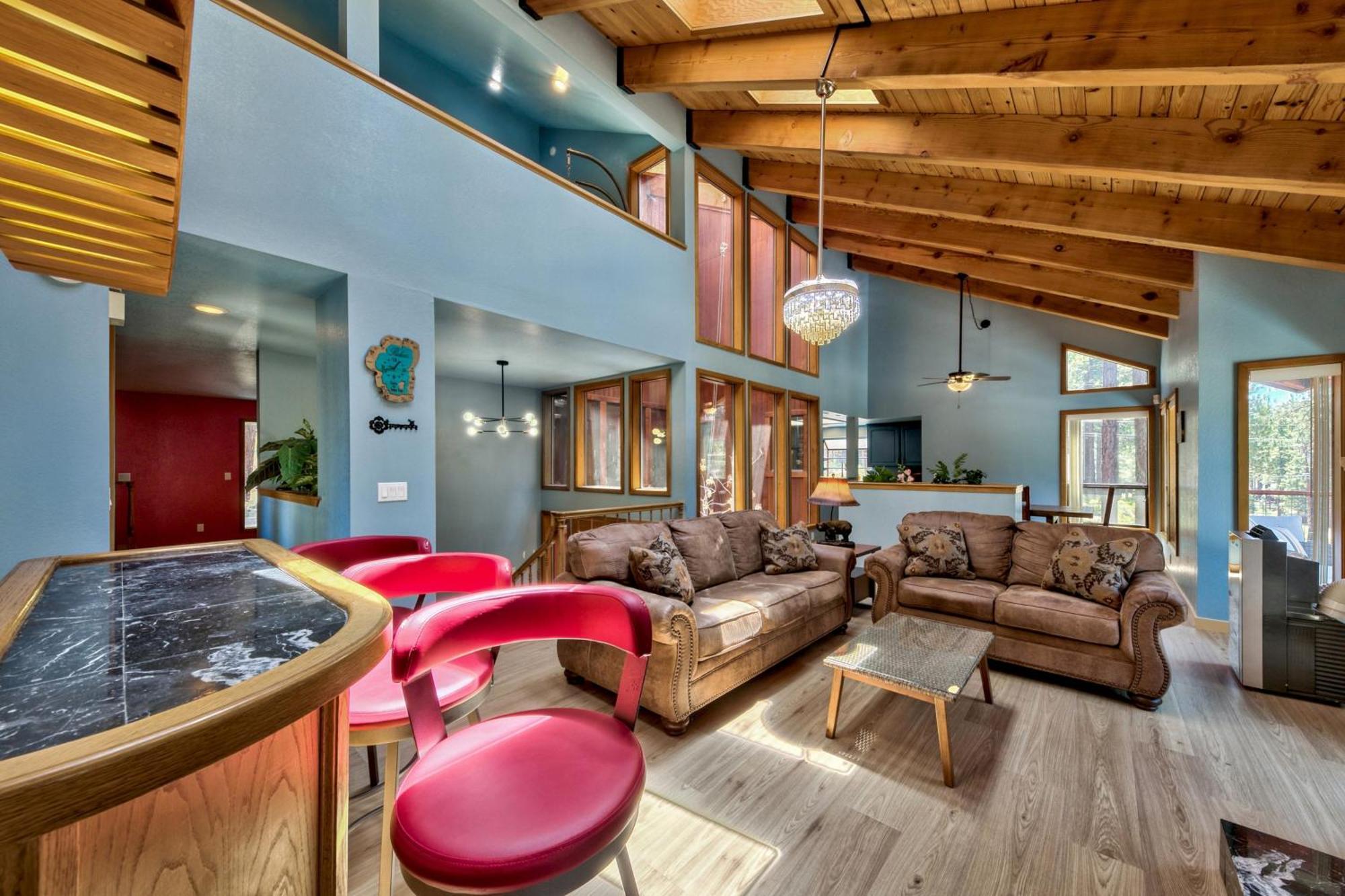 Family Hiker's Haven: Forested 3br Pets Holiday home South Lake Tahoe